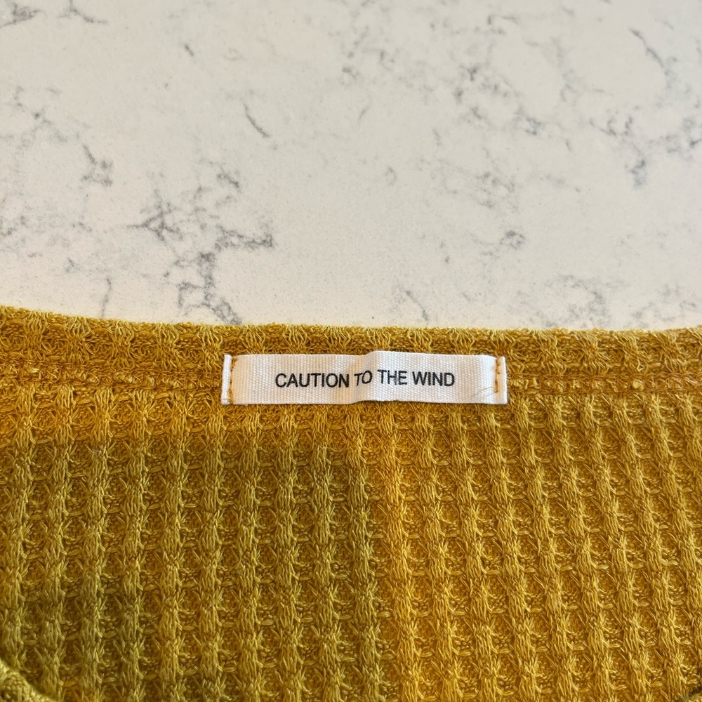 Mustard Top - Picture 2 of 3